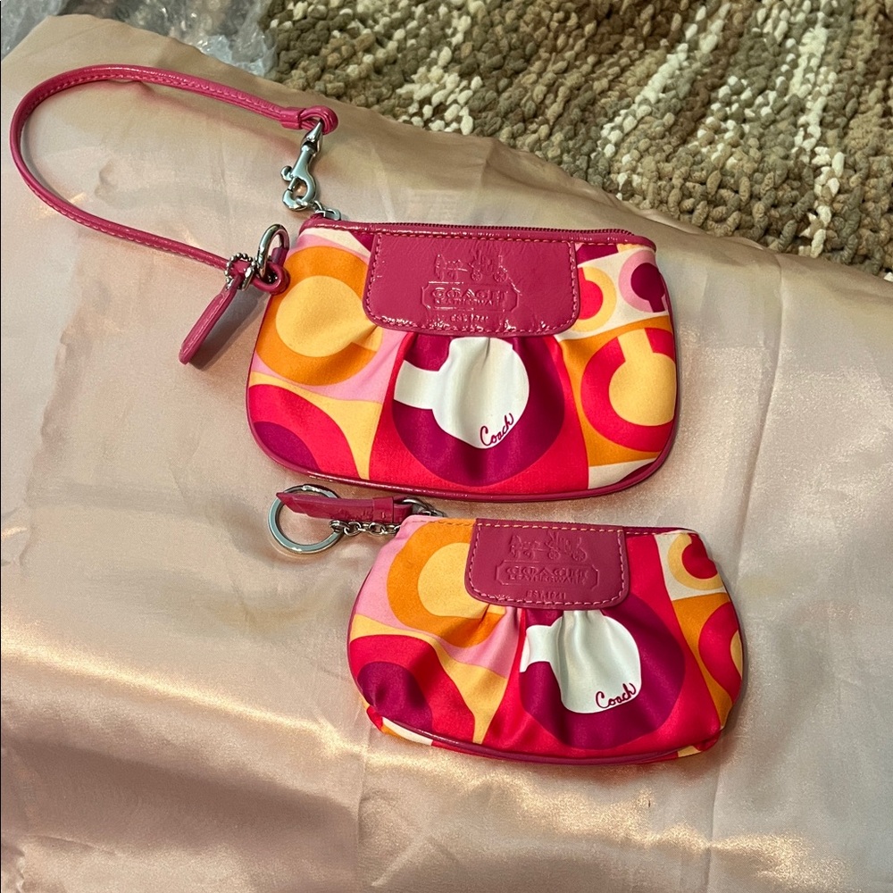 NWOT Coach Multicolor Wristlet Duo Wristlet with hangtag coin pouch w/keyring